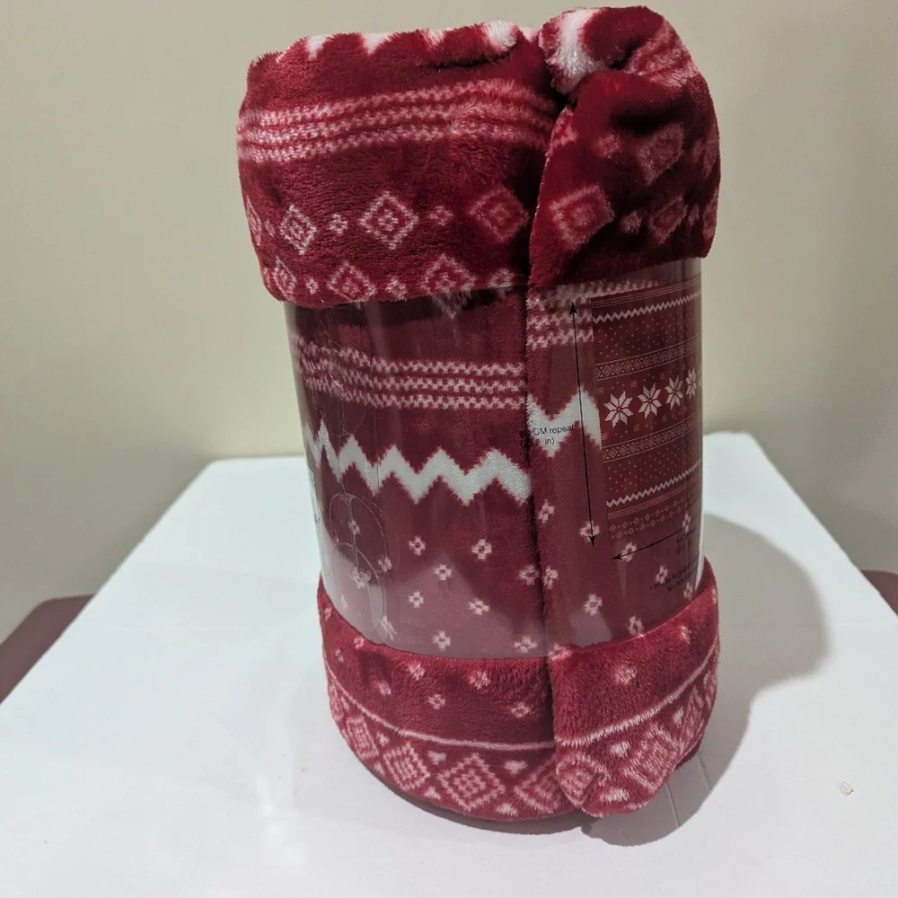 NEW, The Big One Festive Red Plush Throw. 5 Ft X 6 Ft